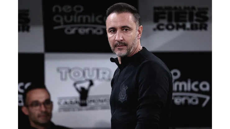 Ettore Chiereguini/AGIF - Vítor Pereira, técnico do Corinthians