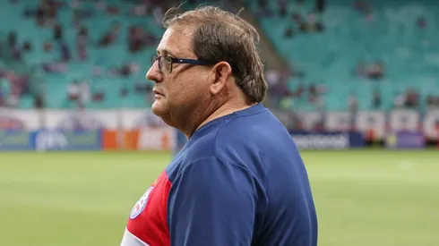 Renan Oliveira/AGIF – Guto Ferreira, técnico do Bahia