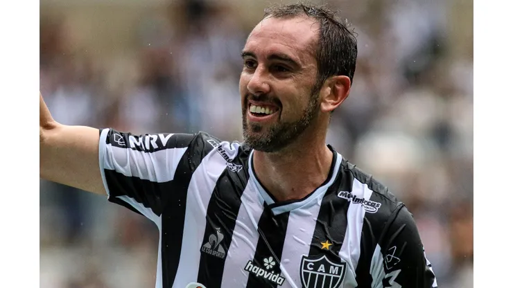 Foto: Fernando Moreno/AGIF- Diego Godín já definiu seu futuro