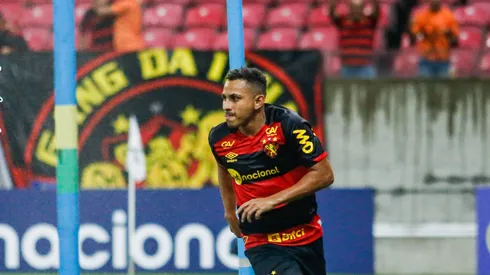 Foto: (Rafael Vieira/AGIF) – Ray Vanegas marcou o gol da vitória do Sport nesta quinta (2)