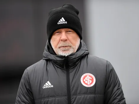 Retorno de zagueiro fará Mano Menezes dar adeus à escassez de defensores no Inter