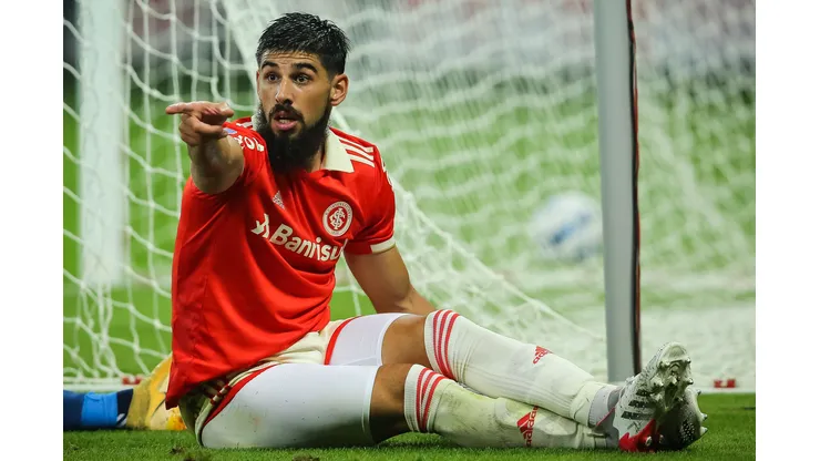 Foto: (Pedro H. Tesch/AGIF) - Emprestado ao Internacional até o final de junho, Bruno Méndez pode não ser o único vendido pelo Corinthians nas próximas semanas