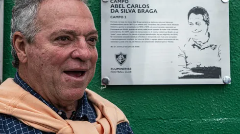 Foto: (Marcelo Gonçalves/Fluminense F.C.) – Abel Braga foi homenageado pelo Fluminense nesta quinta (2)