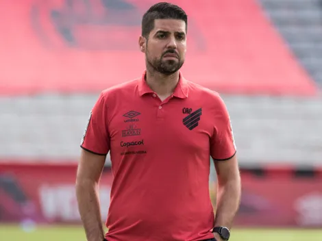 Antônio de Oliveira surpreende e acerta com rival do Athletico-PR na Série A