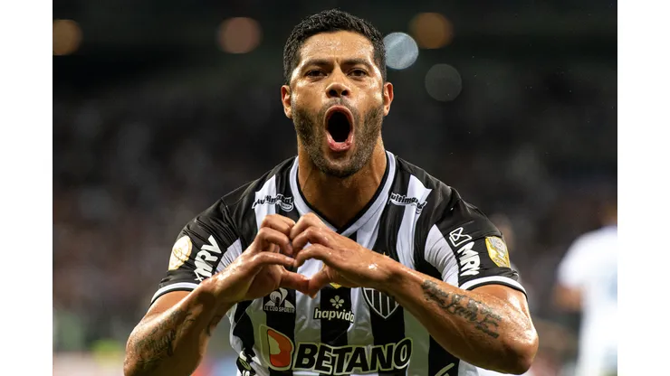 Foto: (Alessandra Torres/AGIF) - Ídolo do Atlético, Hulk conta com o aval do presidente para continuar fazendo história no Galo