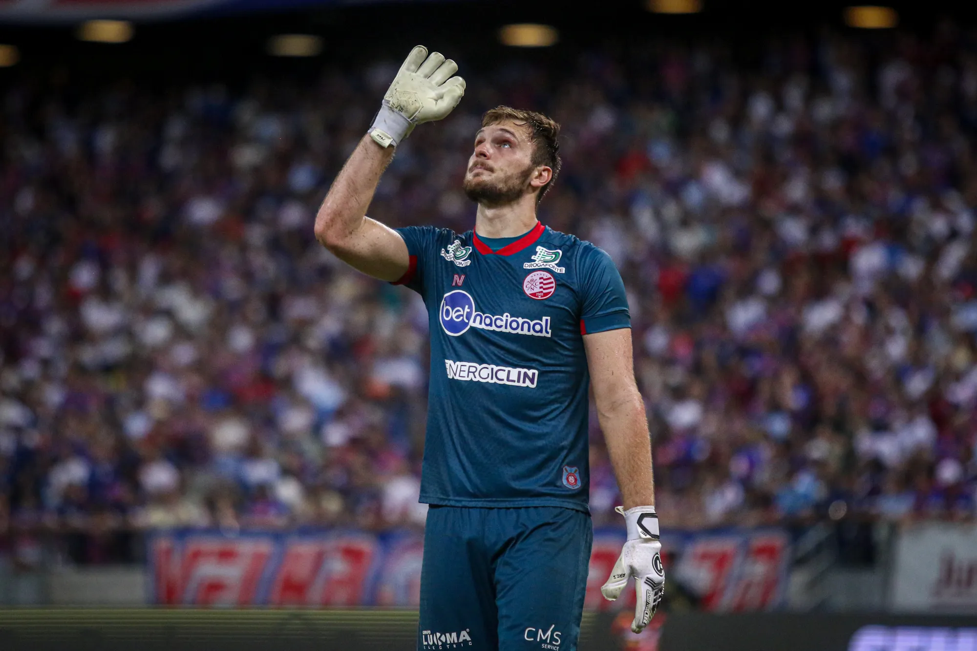 Foto: Lucas Emanuel/AGIF | Lucas Perri é a bola da vez na Arena da Baixada