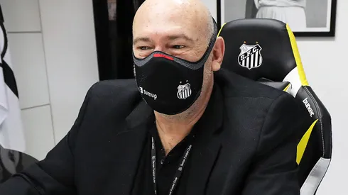 Foto: (Pedro Ernesto Guerra Azevedo/Santos FC) – Andres Rueda, presidente do Santos, recebeu uma 'bomba' nos bastidores durante a negociação por um reforço argentino