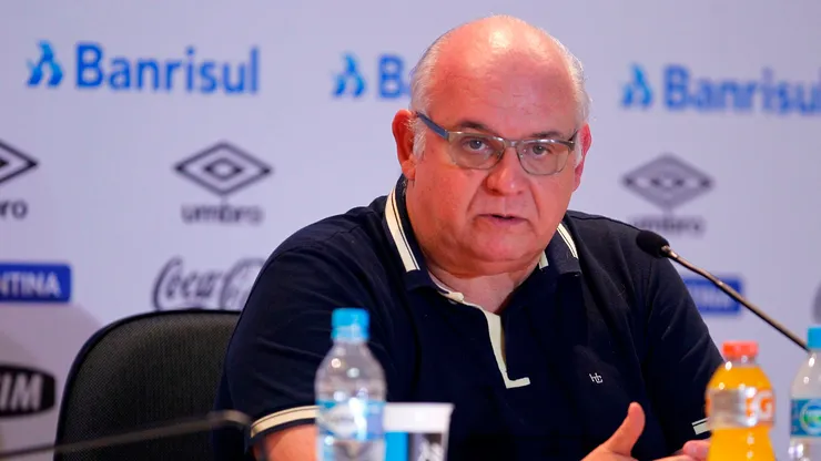 Foto: Lucas Uebel/Grêmio - Romildo acertou uma nova saída no Grêmio.