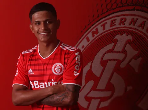 Vasco age nos bastidores e prepara oferta por Gustavo Maia e + um do Internacional