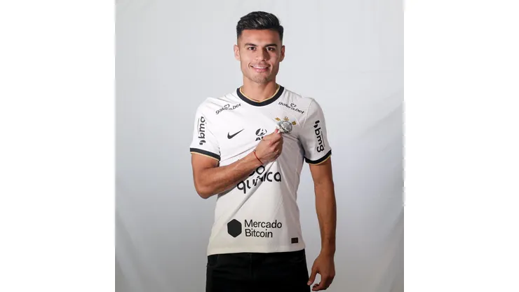 Foto: (Rodrigo Coca/Ag. Corinthians) - Fausto Vera receberá um salário 'baixo' no Corinthians
