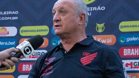 Foto: (Gil Gomes/AGIF) – Felipão vem empilhando marcas individuais no comando do Athletico