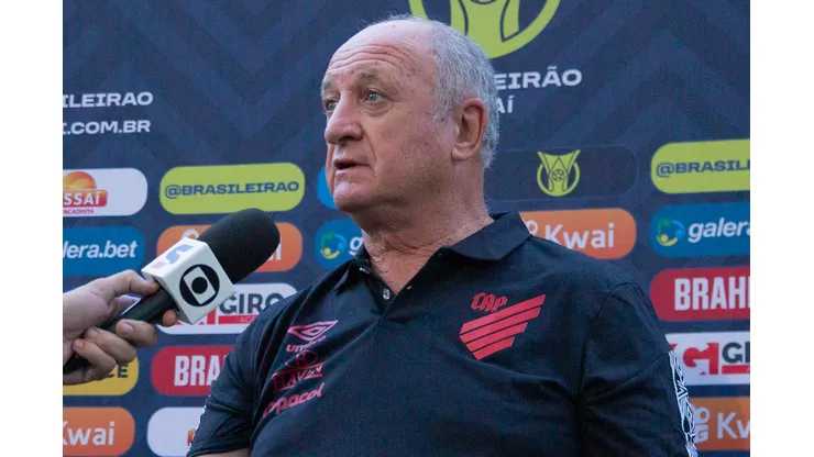 Foto: (Gil Gomes/AGIF) - Felipão vem empilhando marcas individuais no comando do Athletico