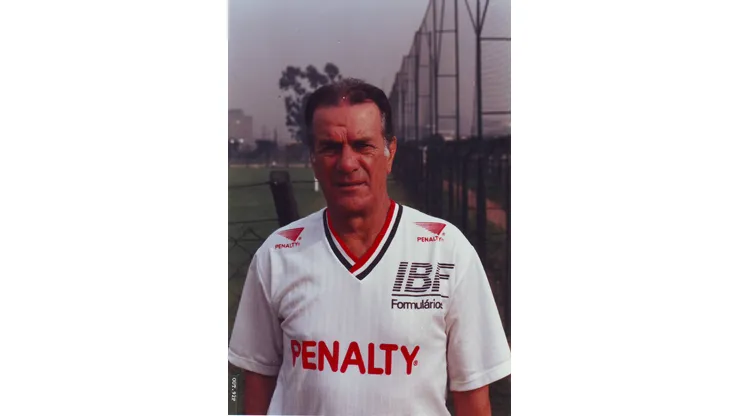 Foto: Reprodução/ Twitter oficial São Paulo FC - Telê Santana é homenageado pelo Tricolor