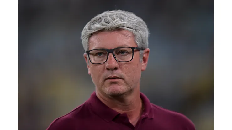 Foto: Thiago Ribeiro/AGIF - Odair está na lista de técnicos para assumir o Vasco