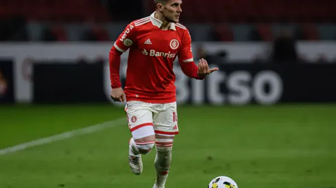 Foto: (Maxi Franzoi/AGIF) – Fabricio Bustos é uma das novidades do Internacional para a próxima rodada do Brasileirão