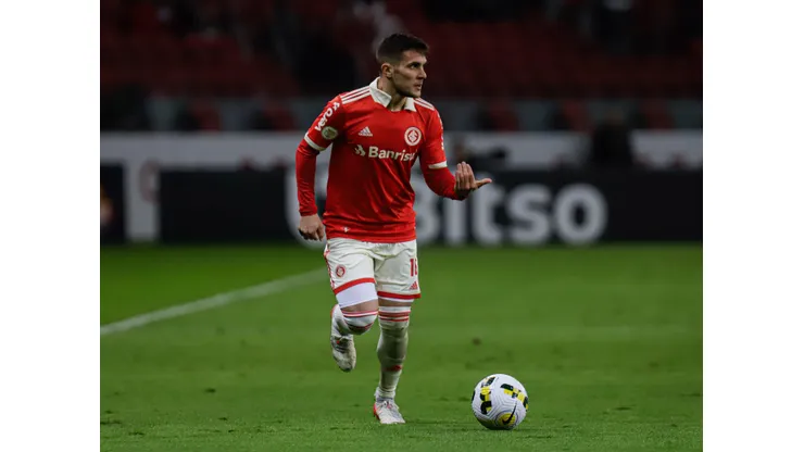 Foto: (Maxi Franzoi/AGIF) - Fabricio Bustos é uma das novidades do Internacional para a próxima rodada do Brasileirão