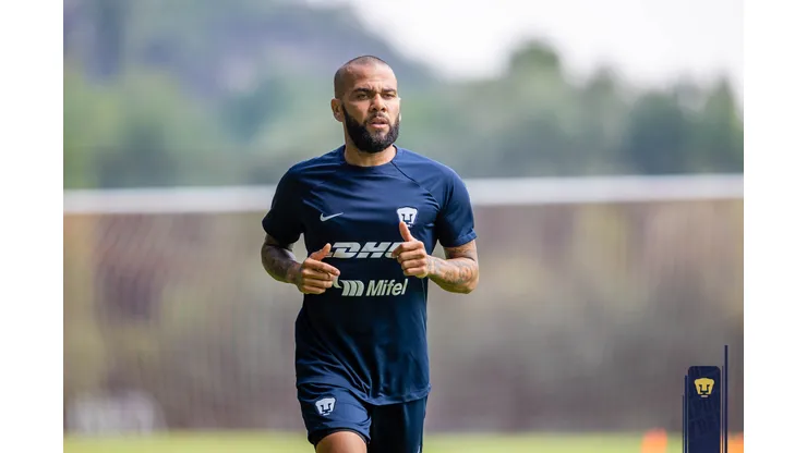 Divulgação/Pumas - Dani Alves, lateral direito do Pumas