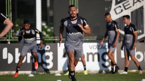 Foto: (Felipe Santos/cearasc.com) – Fernando Sobral deu um 'susto' na torcida do Ceará nesta quarta (20)
