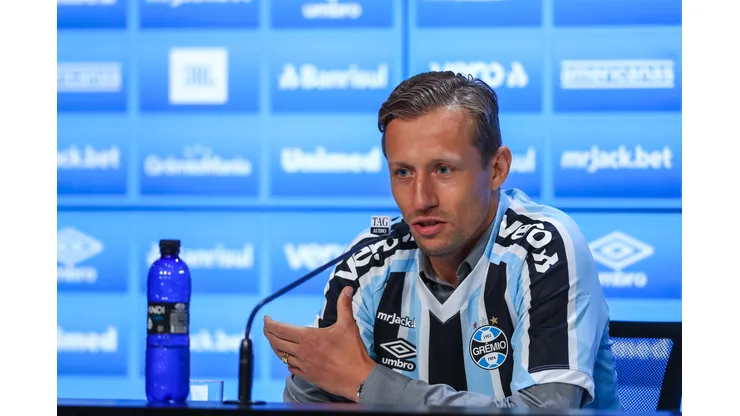 FOTO: LUCAS UEBEL/GREMIO FBPA- Gremistas estão ansiosos pela estreia de Leiva