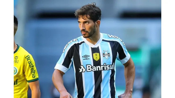 Foto: (Pedro H. Tesch/AGIF) - Lucas Silva, do Grêmio, foi especulado no Botafogo nesta terça (19)