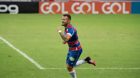 Foto: (Kely Pereira/AGIF) – Ex-Fortaleza, Igor Torres foi apresentado como mais novo reforço do Bahia nesta segunda (18)