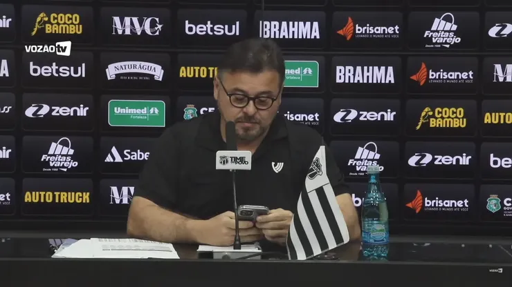 Foto: Reprodução YouTube/ Vozão TV - Ceará aplica chapéu no Grêmio por meio-campista