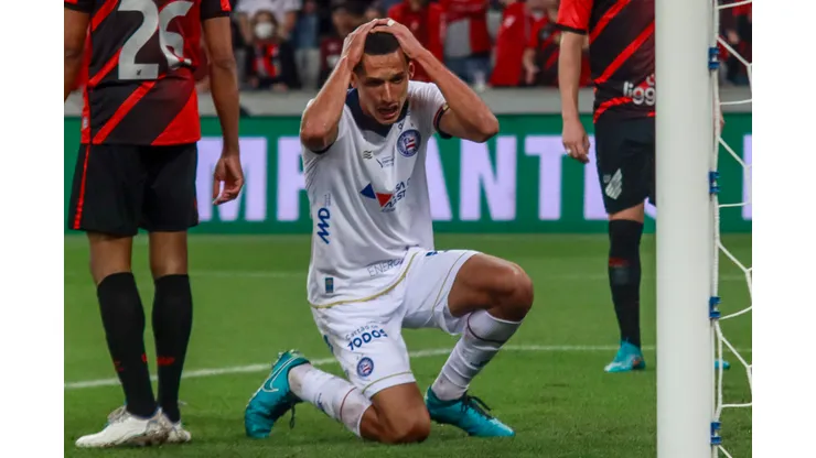 Foto: (Gabriel Machado/AGIF) - Gabriel Xavier lamenta seu gol perdido no Bahia nas oitavas de final da Copa do Brasil