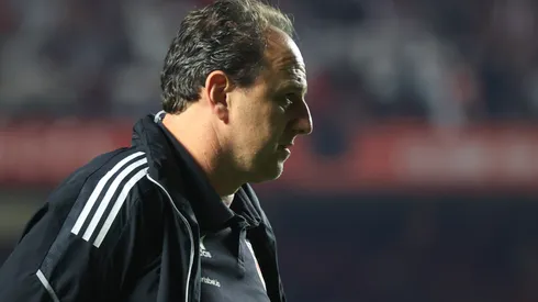 SP – Sao Paulo – 07/07/2022 – COPA SUL-AMERICANA 2022, SAO PAULO X UNIVERSIDAD CATOLICA – Rogerio Ceni tecnico do Sao Paulo durante partida contra o Universidad Catolica no estadio Morumbi pelo campeonato Copa Sul-Americana 2022. Foto: Marcello Zambrana/AGIF