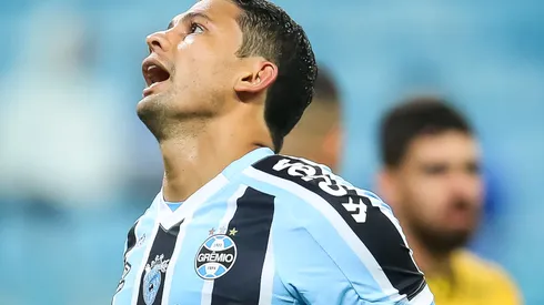 Foto: Pedro H. Tesch/AGIF – Elkeson não está bem no Grêmio.