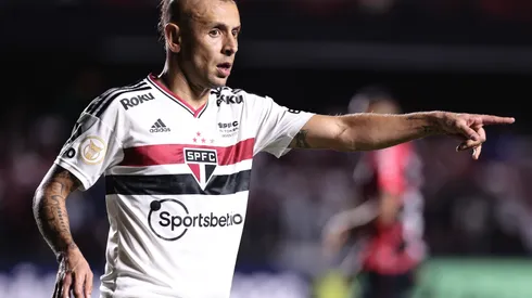 Ettore Chiereguini/AGIF – Rafinha, lateral do São Paulo