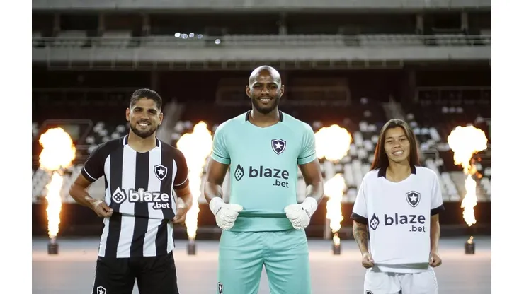 Vitor Silva / Botafogo - Blaze é o novo patrocinador master do Botafogo