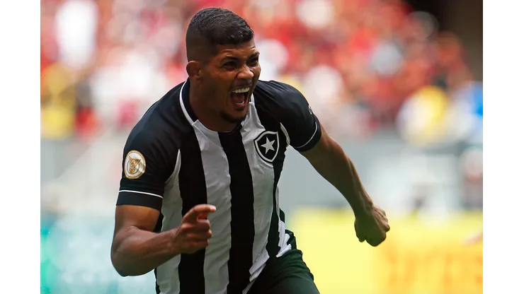 Foto: Vitor Silva/Botafogo - Atacante entra no radar do Botafogo