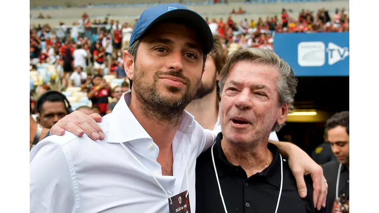 Foto: Thiago Ribeiro/AGIF | Salgado recebe recado no Vasco
