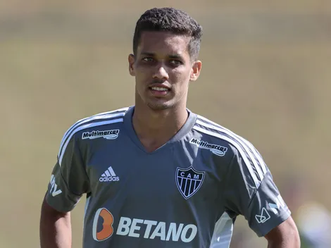 Situação de Pedrinho 'cai por terra' e assunto agita torcida do Atlético-MG na web