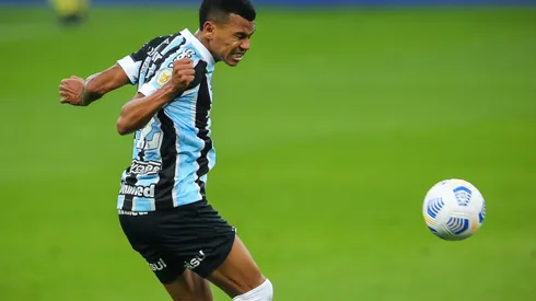 Foto: Pedro H. Tesch/AGIF | Fernando Henrique, ex-volante do Grêmio, hoje está no Cruzeiro