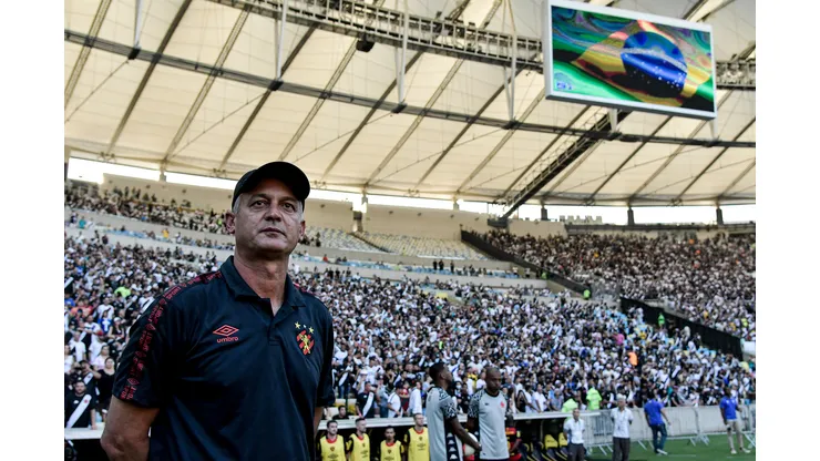 Thiago Ribeiro/AGIF - Lisca, técnico do Sport