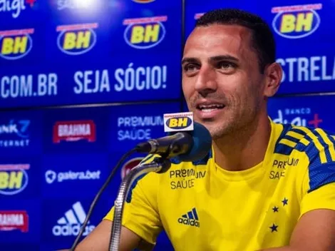 Parça de Rômulo 'quebra a banca' e impressiona Pezzolano no Cruzeiro