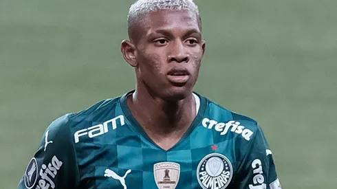 Foto: Marcello Zambrana/AGIF – Danilo está fora das semifinais da Libertadores