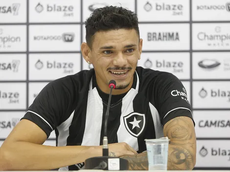 Portal traz 'quentinha' e parça de Tiquinho Soares tem prazo de retorno revelado no Botafogo