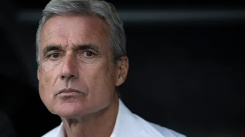 Jorge Rodrigues/AGIF- Luís Castro, técnico do Botafogo