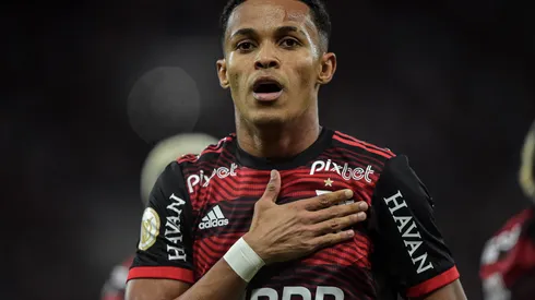 Foto: Thiago Ribeiro/AGIF - West Ham aumenta oferta por Lázaro