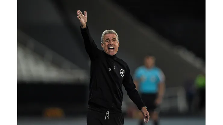 Foto: (Thiago Ribeiro/AGIF) - Luís Castro tem um 'ponto fraco' no Botafogo neste Brasileirão