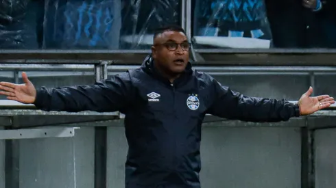 Foto: Maxi Franzoi/AGIF – Roger pode ter problemas nos próximos jogos do Grêmio