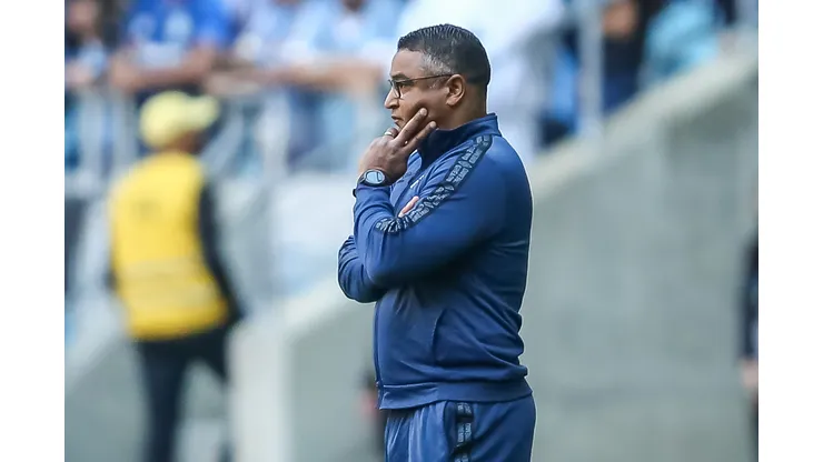 Pedro H. Tesch/AGIF- Roger Machado, técnico do Grêmio