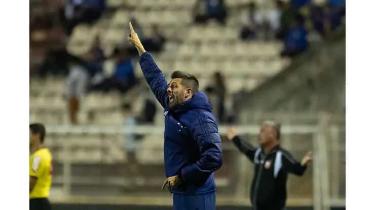Diogo Reis/AGIF- Paulo Pezzolano, técnico do Cruzeiro
