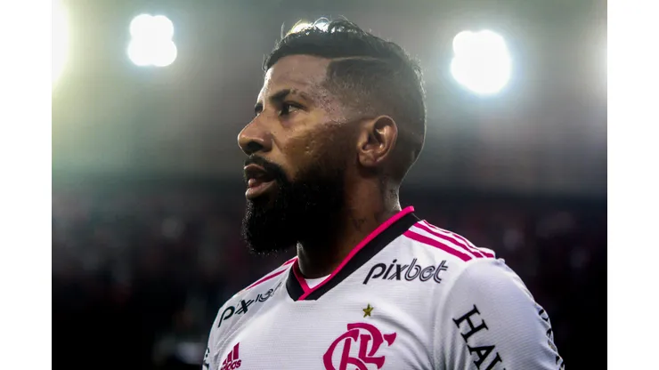 Foto: Gabriel Machado/AGIF - Rodinei vira assunto nos bastidores do Flamengo