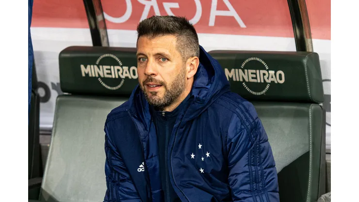 Foto: (Alessandra Torres/AGIF) - Paulo Pezzolano tem sido reconhecido pelo sucesso à frente do Cruzeiro