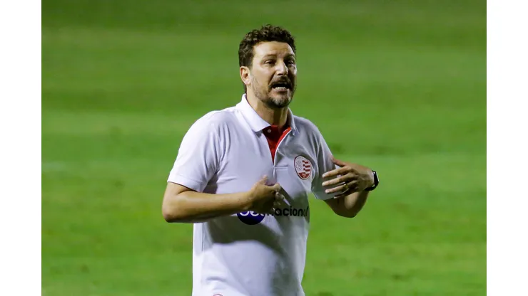 Foto: Rafael Vieira/AGIF - Elano "detonou" o Botafogo.