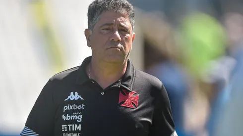 Foto: (Thiago Ribeiro/AGIF) – Emílio Faro tem colocado suas convicções em prática no Vasco