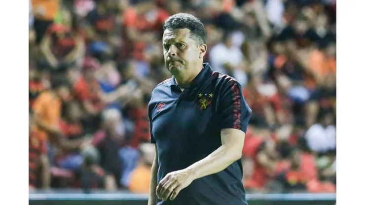Rafael Vieira/AGIF- Claudinei Oliveira, técnico do Sport